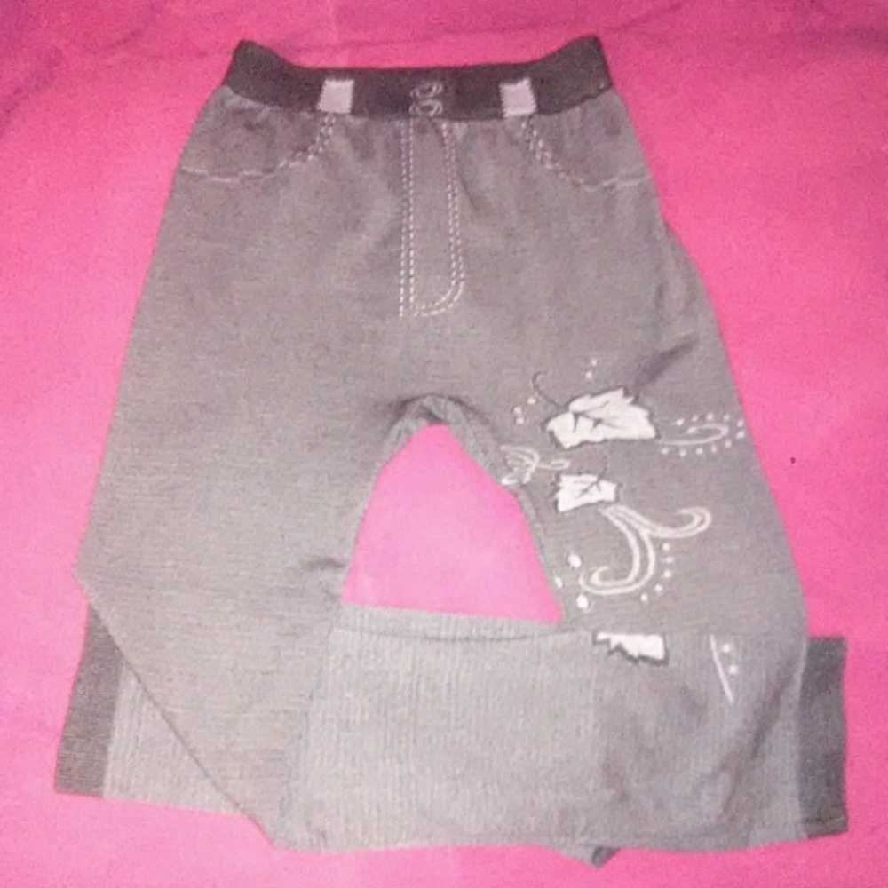 Gray Leaf Print Jeggings